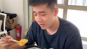 猛男吃瓜,揭秘娱乐圈那些不为人知的幕后故事